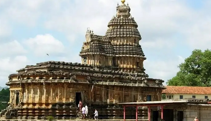 chikmagalur,things to do in chikmagalur,places to visit in chikmagalur,hebbe falls,mullayanagiri coffee estates,sharadamba temple,coffee museum,bhadra wildlife sanctuary