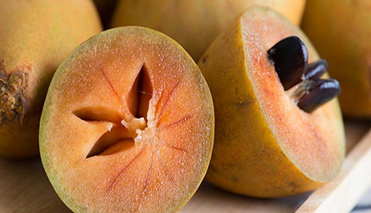 दांतों की सडन को दूर करता है चीकू का सेवन, जाने और फायदे