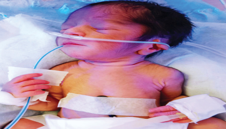 ये कैसी निर्ममता! एक दिन की नवजात को भरी ठंड में ठेले पर तड़पता छोड़ गए मां-बाप, नीला पड़ चुका था शरीर