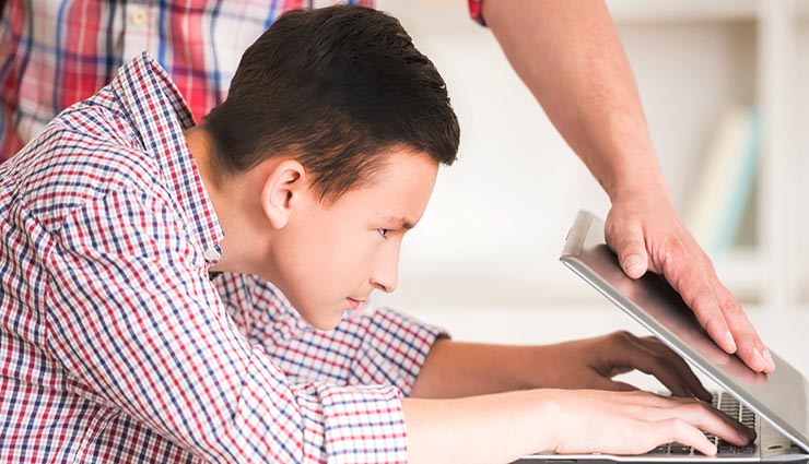 parenting tips,parenting tips in hindi,children upbringing in digital era,changes in parenting