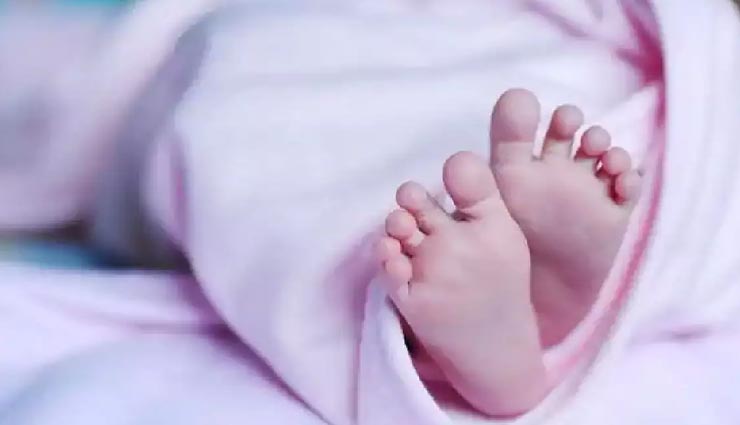 अलवर : सामूहिक दुष्कर्म मामले में कब्र से निकाला गया शिशु का शव, लिए डीएनए सैंपल 