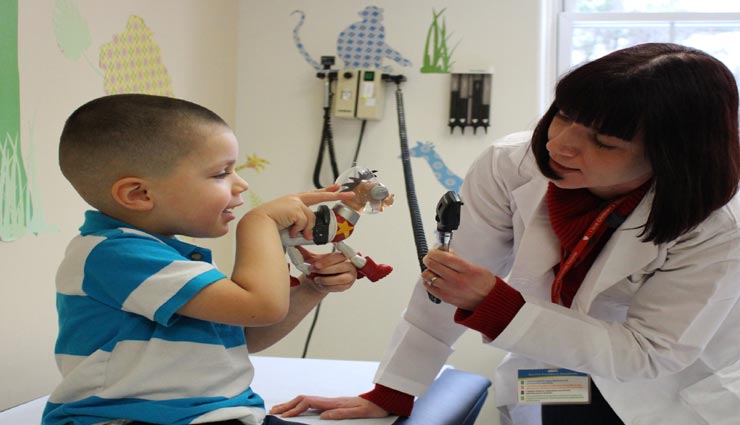 इस तरह करें ऑटिज्म ग्रसित बच्चों की देखभाल, मिलेगा उन्हें कॉन्फिडेंस autistic child,care of autistic child,child care tips