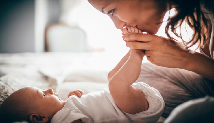 बच्चे के दिमाग पर बुरा असर डाल रहा ऐसा फ्लोर क्लीनर, बचें इस्तेमाल से
