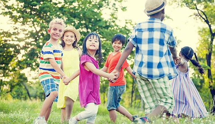 भीषण गर्मी से बच्चों को कैसे बचाएं, जानिए कुछ आसान टिप्स