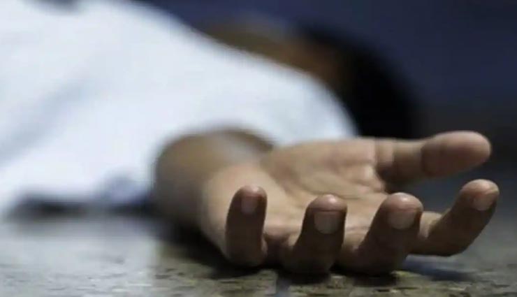 उत्तरप्रदेश : कंचे खेलने के दौरान ढही कच्ची दीवार, तीन बच्चों की मौत, दो घायल 