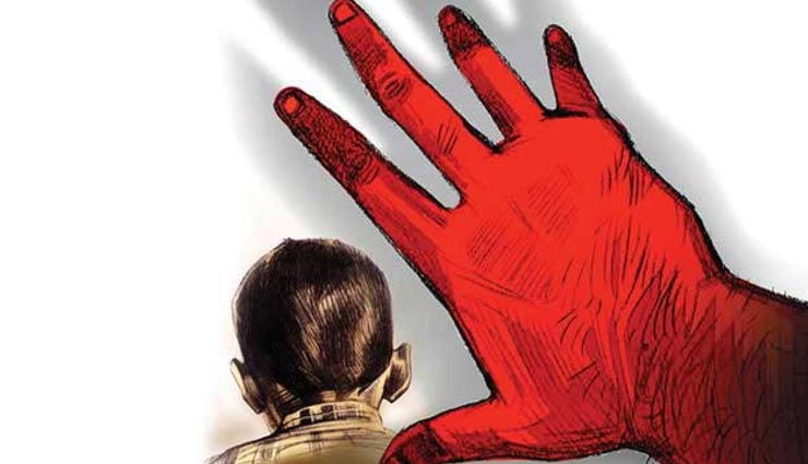 हुआ रिश्तों का खून, प्रेमी के साथ मिलकर मां ने कर डाली बेटे की हत्या, मासूम ने दोनों को देखा था आपत्तिजनक हालत में