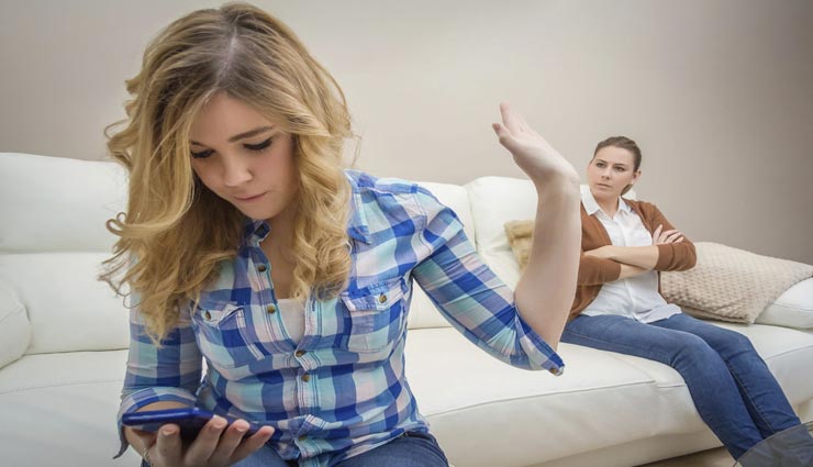 बच्चों का मूड स्विंग होना बन रहा है बड़ी समस्या, इन टिप्स की मदद से मिलेगी आपको मदद