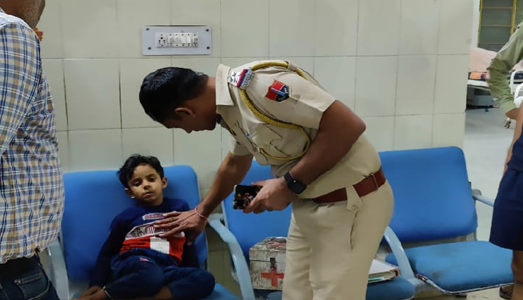 जैसलमेर : कार और ट्रक की जोरदार भिड़ंत में गई तीन लोगों की जान, 6 साल के मासूम को नहीं आई कोई खरोंच