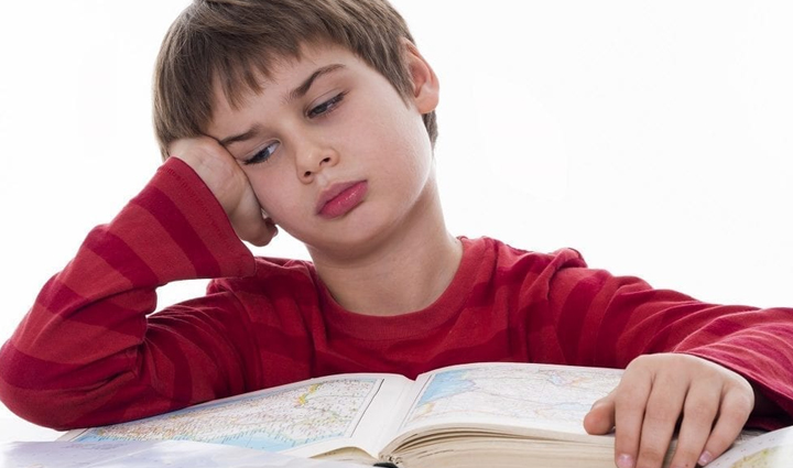 क्या आपके बच्चे का भी नहीं लगता हैं पढ़ाई में मन, लें इन तरीकों की मदद does your child also do not feel like studying take help of these methods,mates and me,relationship tips