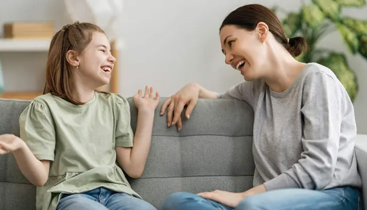 सोच-समझकर करें बच्चों से संवाद, इन बातों का उनपर पड़ता हैं बुरा असर
communicate with children thoughtfully these things have a bad effect on them,mates and me,relationship tips