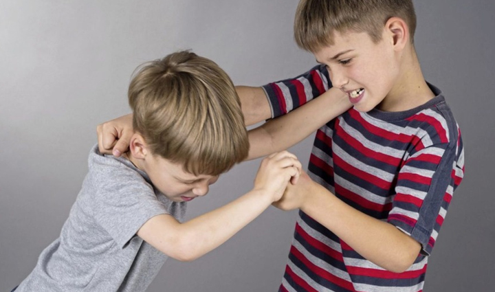 parenting mistakes leading to sibling fights,causes of sibling rivalry due to parental errors,how parenting mistakes affect sibling relationships,preventing sibling fights by avoiding parental errors,impact of parental mistakes on sibling conflicts,avoid these parenting mistakes to prevent sibling fights,tips to mitigate sibling rivalry through effective parenting,parental behaviors influencing sibling disagreements,strategies to minimize sibling fights by addressing parental mistakes,understanding the link between parenting errors and sibling conflicts,resolving sibling disputes by correcting parental behaviors,promoting harmony between siblings by avoiding common parenting mistakes,nurturing healthy sibling relationships by avoiding certain parental actions,creating a peaceful home environment by addressing parental mistakes,enhancing sibling bonds through mindful parenting practices