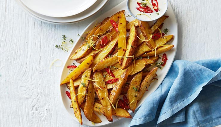 लॉकडाउन रेसिपी : चटपटे चिली पोटैटो बनाएंगे आपका दिन