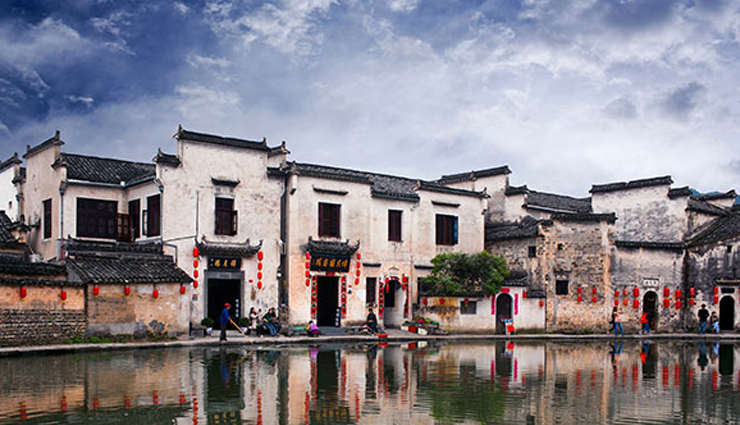 china,places to visit in china,hongcun village,huangshan or the yellow mountains,the potala palace,highest ancient palace,the longji terraces,the hanging monastery