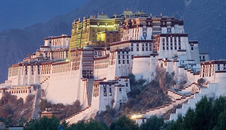 china,places to visit in china,hongcun village,huangshan or the yellow mountains,the potala palace,highest ancient palace,the longji terraces,the hanging monastery