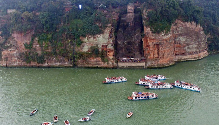 china,places to visit in china,tourist attraction in china,hongcun village,huangshan,potala palace,longji terraces,hanging monastery,leshan