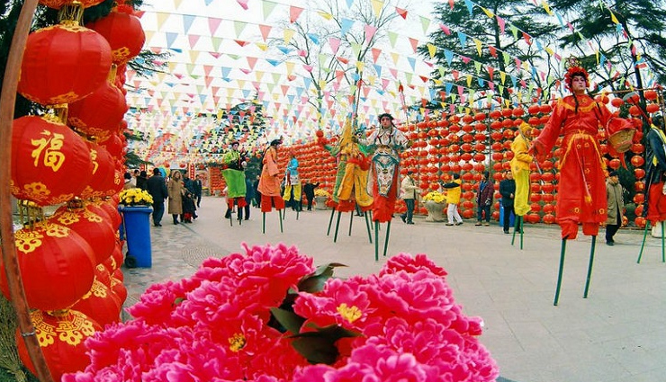 china,festivals in china,major festivals in china,new year festival,yuan xiao festival,mid-autumn festival,the national day of china,duanwu festival,chongyang festival,qingming festival,qixi festival