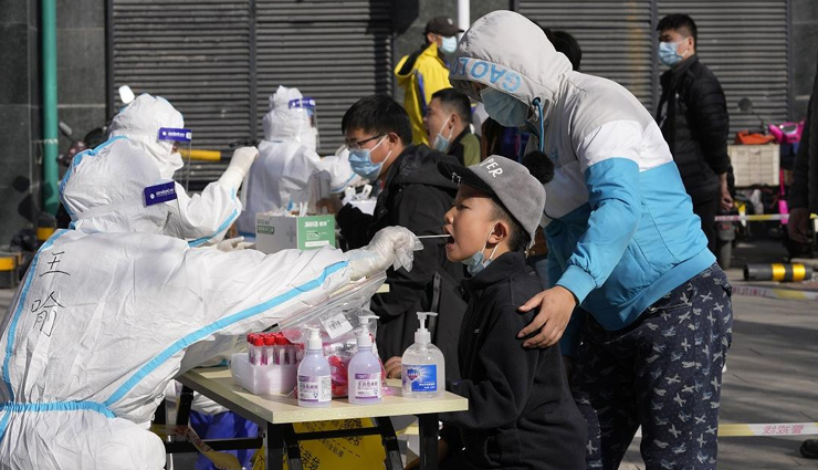 चीन में कोरोना से हाहाकार, रोजाना मिल रहे 10 लाख मरीज, 5000 मौतें