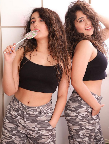 chinki minki,chinki minki bold photos,chinki minki hot photos,chinki minki viral photos,saurabhi samriddhi hot photos,entertainment