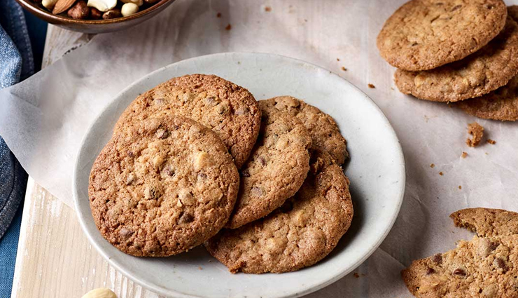delicious nutty chocolate chip cookies,food,easy recipe