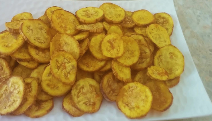 सावन में व्रत के दौरन खाए 'कच्चे केले की चिप्स' #Recipe banana chips,sawan food,snacks,sawan,sawan 2018