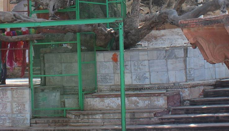 10 beautiful ghats of vrindavan,vrindavan tourist places,travel,travel tips in hindi