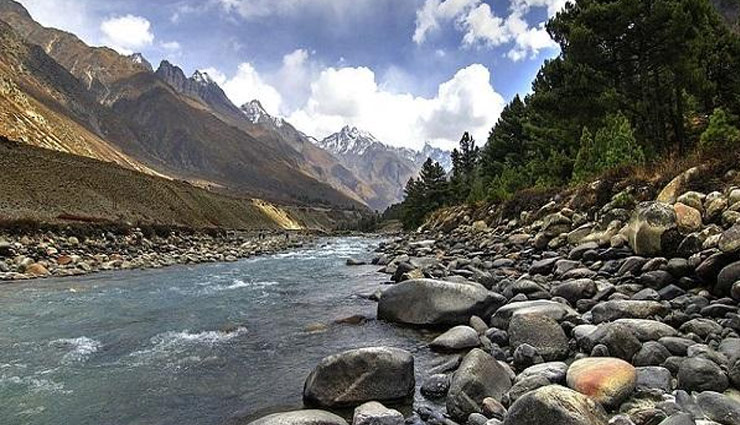 beautiful villages in india,villages,tourism,india tourism,travel,holidays,village life