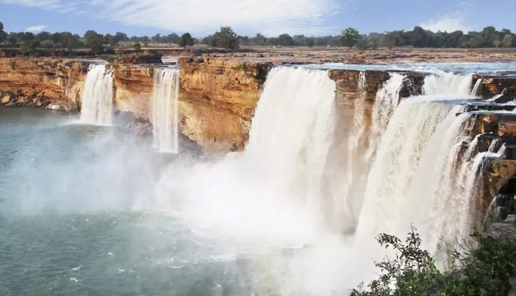waterfalls,waterfalls in india,top 5 waterfalls in india,famous waterfalls in india,list of waterfalls in india with river,highest waterfall in india,city of waterfalls in india,top 10 waterfalls in india,travel,holidays