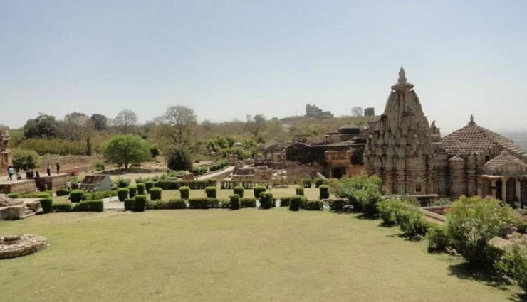 महाभारत काल से जुड़ा है भारत के इस विशाल किले का रहस्य, आइये जानें weird news,weird fort,largest fort of india,chittorgarh fort
