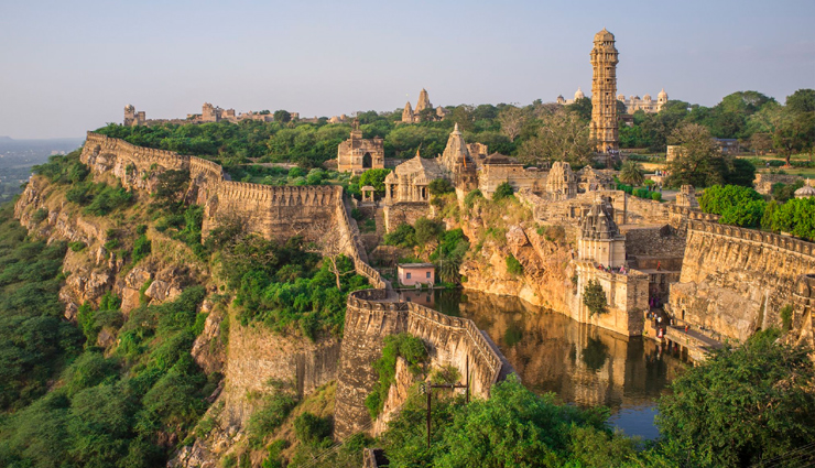 heritage sites to explore in rajasthan,chittorgarh fort,Kumbhalgarh,ranthambore fort,gagron fort,amber fort,jaisalmer fort,keoladeo national park,jantar mantar,tourist places in rajasthan