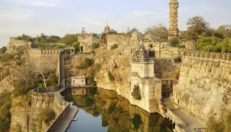 famous forts in india,indian palaces tourism,historic forts and palaces,mughal era forts,maratha forts in india,rajasthan fort tours,heritage palaces in india,best forts to visit in india,indian fort history,india architectural landmarks