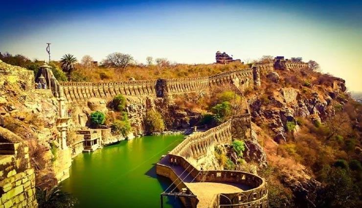 महाभारत काल से जुड़ा है भारत के इस विशाल किले का रहस्य, आइये जानें weird news,weird fort,largest fort of india,chittorgarh fort