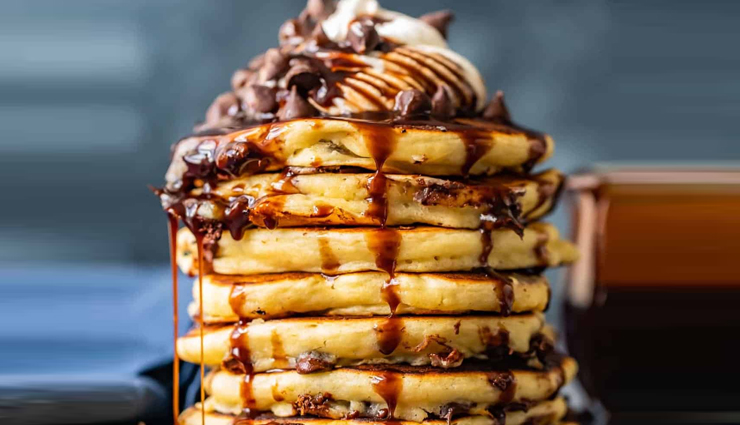 tea time snack,chocolate chip pancakes,chocolate chip pancakes without eggs,chocolate chip pancakes all recipes,chocolate chip pancakes recipe,banana and chocolate chip pancakes,chocolate chip pancakes buttermilk,hunger struck,food