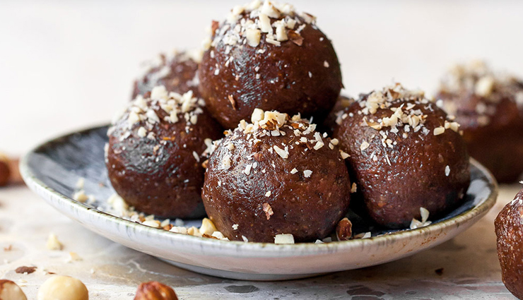 Recipe- Easy To Make Milk Powder Chocolate Ladoo

