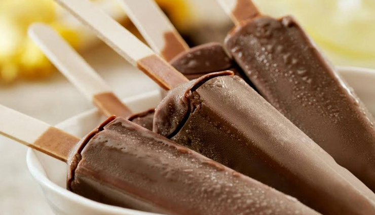 double chocolate pudding popsicles,chocolate popsicles,hunger struck,food,easy recipes
