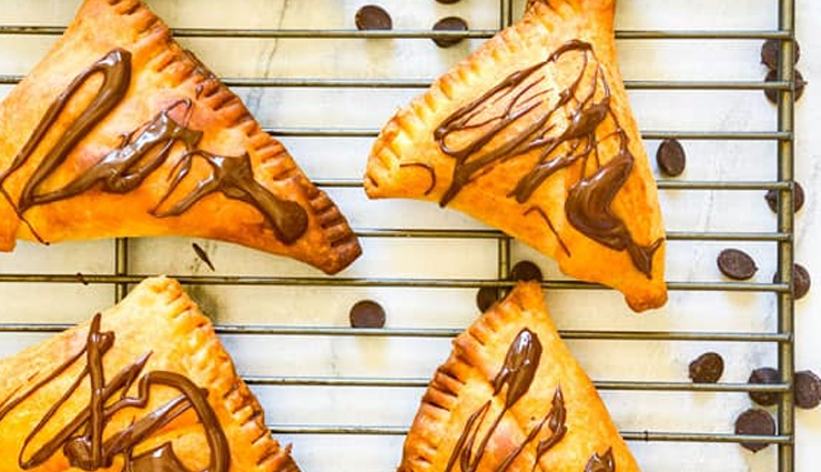 samosa recipes,indian snacks,homemade samosas,vegetable samosas,chicken samosas,lamb samosas,cheese samosas,chocolate samosas,easy samosa recipes,popular indian appetizers