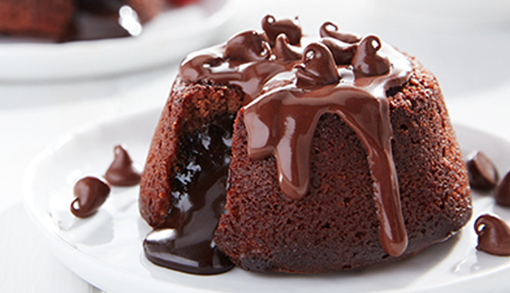 chocolate day recipe,delicious and eggless chocolate lava cake recipe,chocolate lava cake recipe,cake recipe