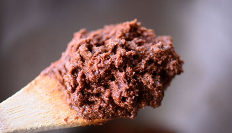 chocolate face scrub,mint face scrub,skincare routine,diy beauty,homemade facial scrub,natural ingredients,organic skincare,exfoliating scrub,nourishing skin,facial cleanser