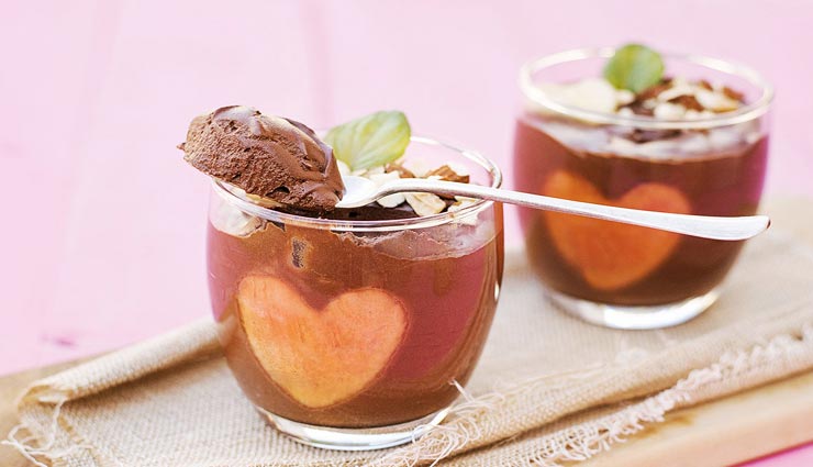 बच्चों को बहुत पसंद आएगा चॉकलेट बादाम मिल्क #Recipe