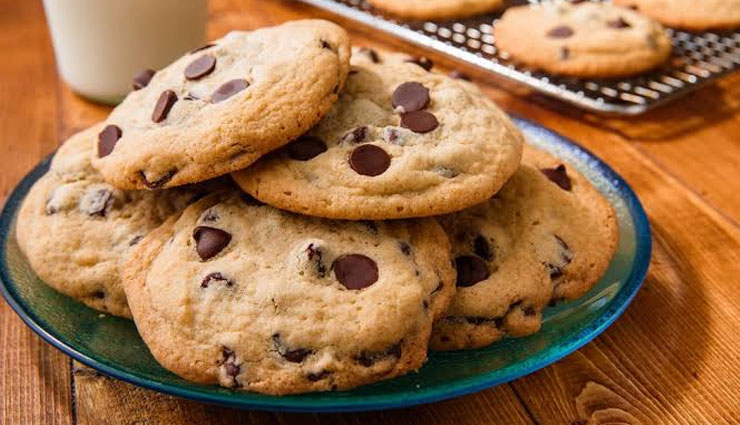 eggless chocolate chip cookies,cookies recipe,chocolate recipe,sweets recipe,snacks recipe