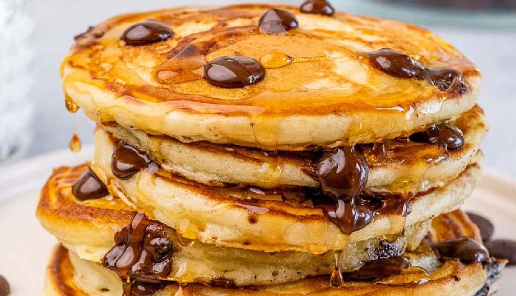 pancake recipes,fluffy pancake recipe,banana oat pancakes,savory vegetable pancakes,blueberry greek yogurt pancakes,chocolate chip pancakes,easy pancake recipes,healthy pancake ideas,unique pancake variations,breakfast pancake recipes,how to make pancakes,best pancake toppings,family-friendly pancakes,homemade pancake recipes