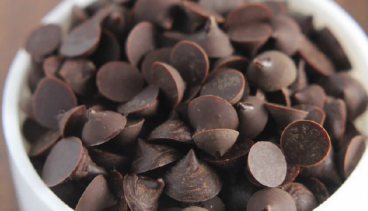 how to make chocolate chips,homemade chocolate chips recipe,easy chocolate chips recipe,melting chocolate for chips,piping chocolate chips,storing chocolate chips,customizing chocolate chips,chocolate chip baking tips,diy chocolate chips,chocolate chip alternatives.