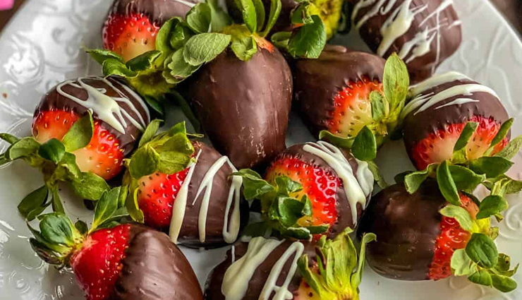 chocolate covered strawberries,chocolate recipe,strawberries recipe