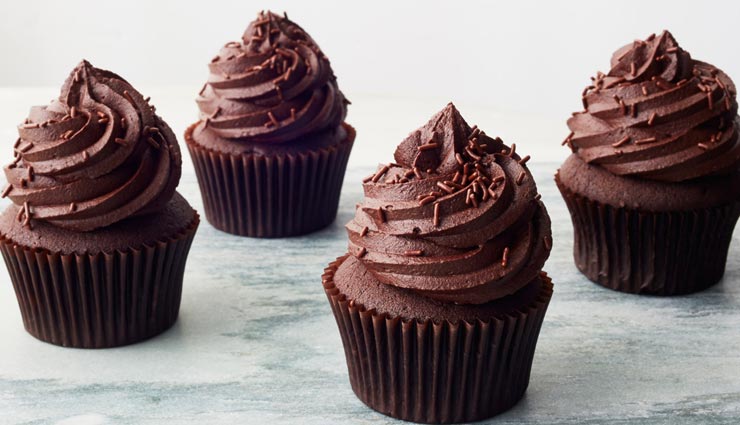 इस तरह घर पर ही बनाए 'चॉकलेट कपकेक', बच्चों को आएगा बहुत पसंद #Recipe