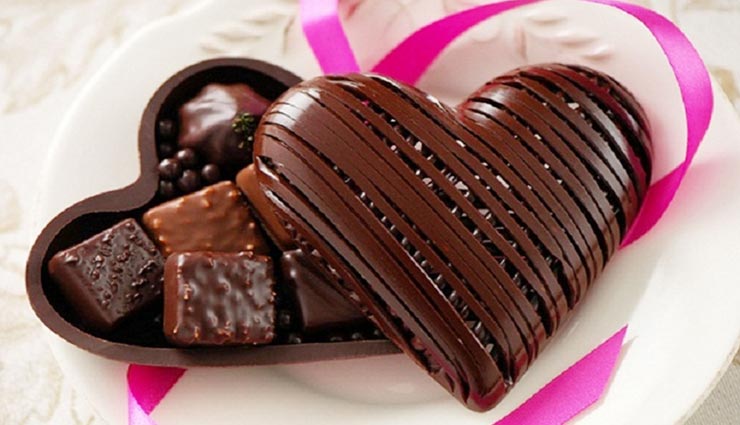 Chocolate Day Special : आखिर क्यों लड़कियां होती हैं चॉकलेट की दीवानी