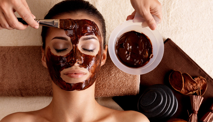 6 Homemade Chocolate Face Masks To Get Shiny Skin
