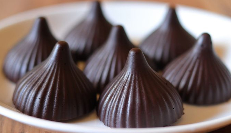 ganesh chaturthi modak recipes,types of modak for ganesh chaturthi,ukadiche modak recipe,fried modak recipe,chocolate modak recipe,dry fruit modak recipe,mawa modak recipe,traditional ganesh chaturthi sweets,modak varieties,maharashtrian modak recipes