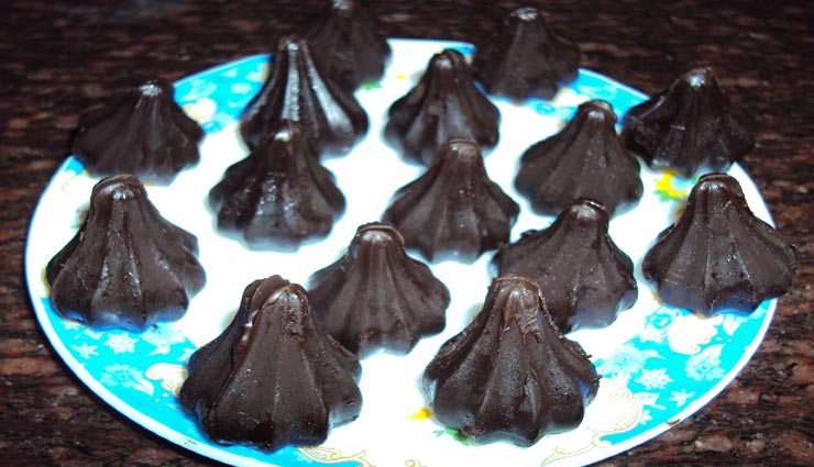 chocolate modak recipe,recipe,sweet recipe,special recipe,ganesh chaturthi bhog,ganesh chaturthi special,ganesh chaturthi 2019