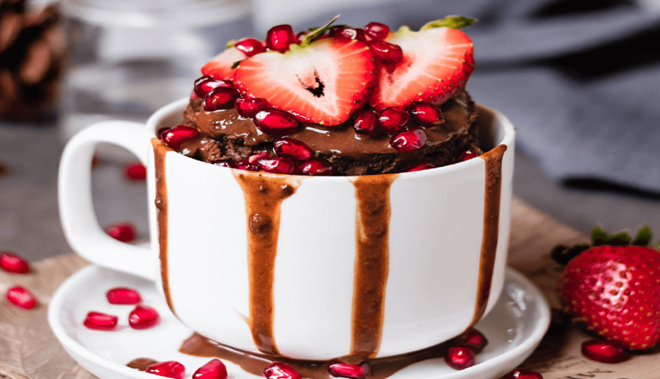चॉकलेट मग केक के साथ बनाए बच्चों का दिन स्पेशल, मिनटों में होगा तैयार #Recipe