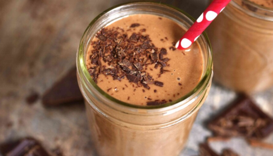 चॉकलेट ओट्स स्मूदी : जुबान पर चढ़ जाता है इसका स्वाद, कर रहे हैं डाइटिंग तो ये है परफेक्ट डिश #Recipe