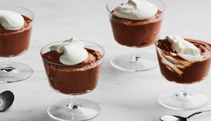 Christmas 2021 : एगलेस चॉकलेट पुडिंग के साथ कराएं सभी का मुंह मीठा #Recipe 